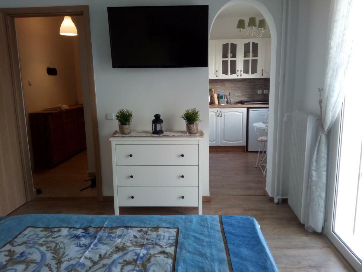 Apartment "Happiness" Near Metro And Center Atenas Exterior foto