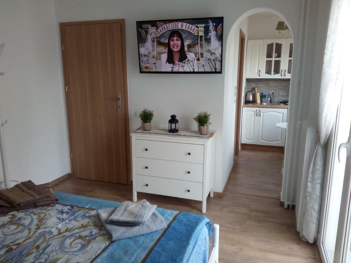 Apartment "Happiness" Near Metro And Center Atenas Exterior foto